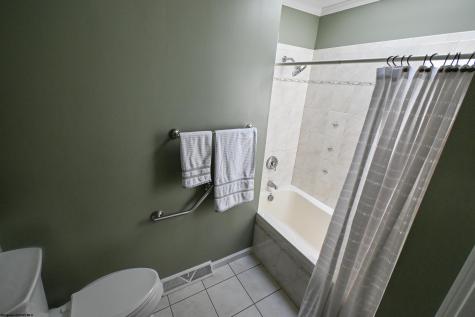 1337 Dogwood Avenue Morgantown WV 26505-2307