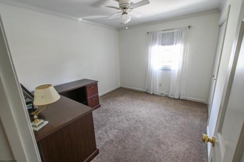 1337 Dogwood Avenue Morgantown WV 26505-2307