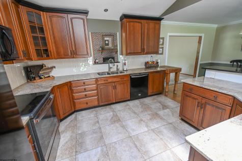 1337 Dogwood Avenue Morgantown WV 26505-2307
