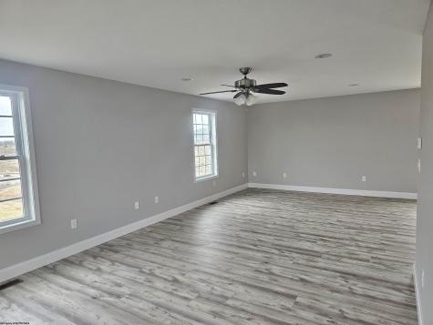 845 Auburn Lane Flemington WV 26347
