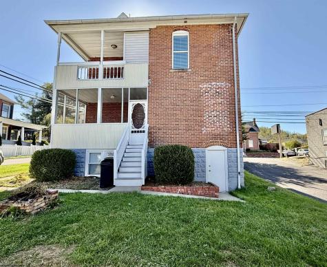 720 Pike Street Barrackville WV 26559