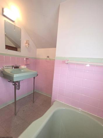 116 N Price Street Kingwood WV 26537