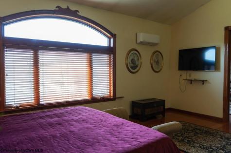 295 Ooga Ooga Lane Valley Grove WV 26060