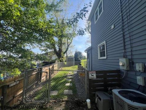 526 Newton Street Fairmont WV 26554
