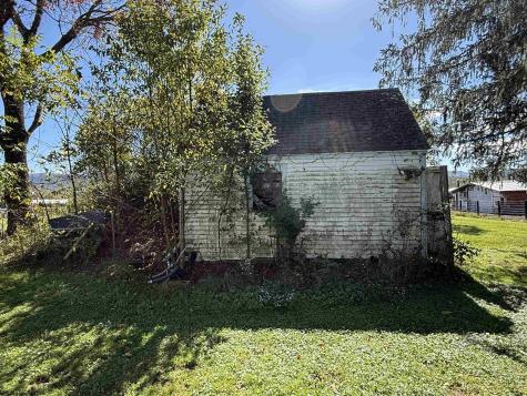 688 Franklin Road Valley Bend WV 26293