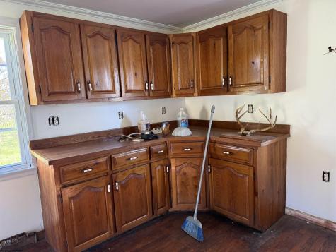 688 Franklin Road Valley Bend WV 26293