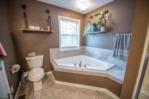 2316 Hancock Lane Fairmont WV 26554