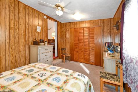 251 Pearl Felton Lane Grafton WV 26354