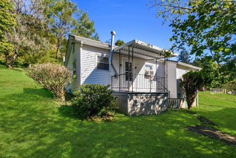 251 Pearl Felton Lane Grafton WV 26354