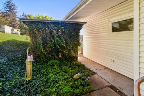 251 Pearl Felton Lane Grafton WV 26354