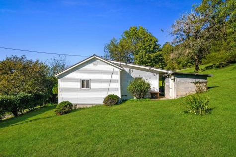 251 Pearl Felton Lane Grafton WV 26354