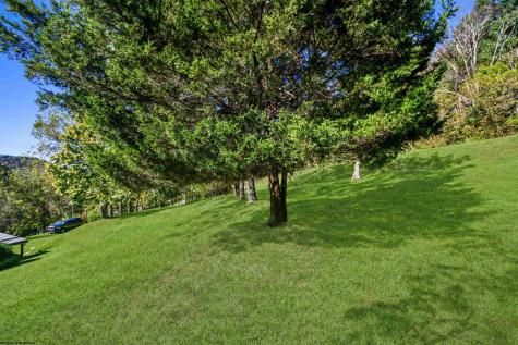 251 Pearl Felton Lane Grafton WV 26354