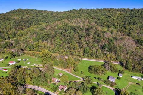 251 Pearl Felton Lane Grafton WV 26354