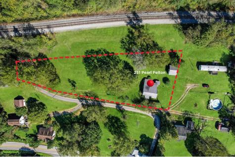 251 Pearl Felton Lane Grafton WV 26354