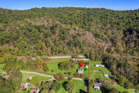 251 Pearl Felton Lane Grafton WV 26354