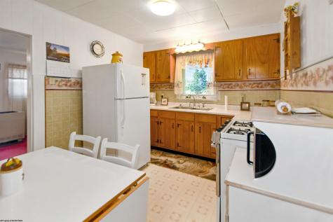 251 Pearl Felton Lane Grafton WV 26354