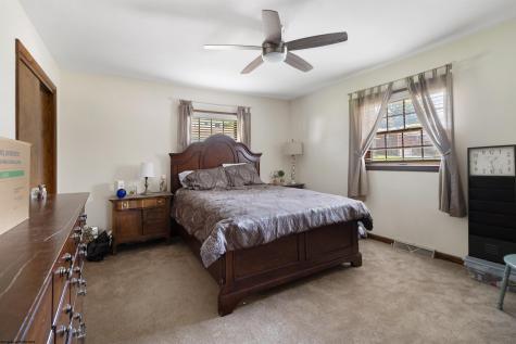 125 Ashford Drive Bridgeport WV 26330