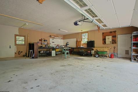 297 White Oak Road Montrose WV 26283
