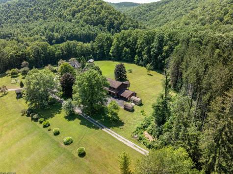 297 White Oak Road Montrose WV 26283