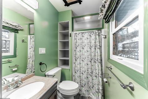 338 Jackson Avenue Morgantown WV 26501