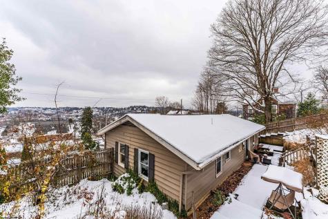 338 Jackson Avenue Morgantown WV 26501