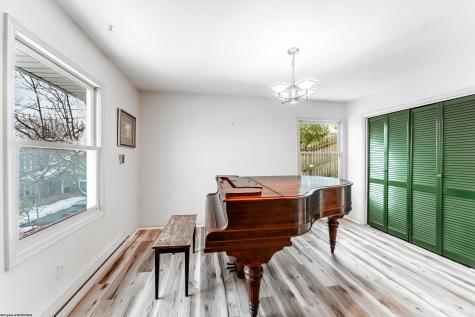 338 Jackson Avenue Morgantown WV 26501