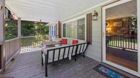 589 Warrior Way Dunmore WV 24934