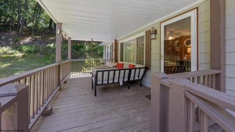 589 Warrior Way Dunmore WV 24934