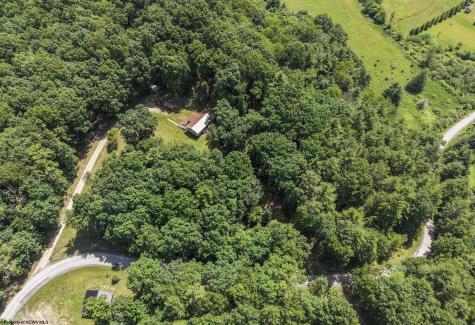 589 Warrior Way Dunmore WV 24934