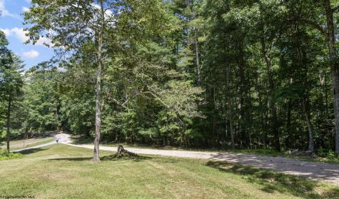 589 Warrior Way Dunmore WV 24934