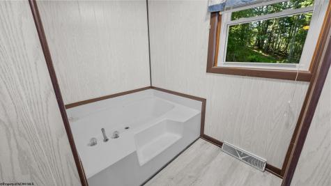 589 Warrior Way Dunmore WV 24934