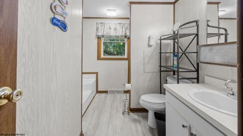 589 Warrior Way Dunmore WV 24934
