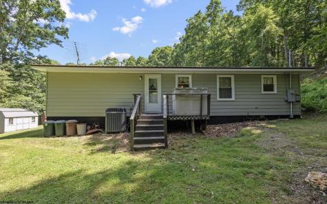 589 Warrior Way Dunmore WV 24934