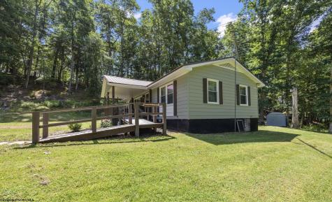 589 Warrior Way Dunmore WV 24934