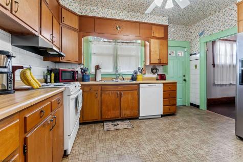 313 New York Avenue Westover WV 26501
