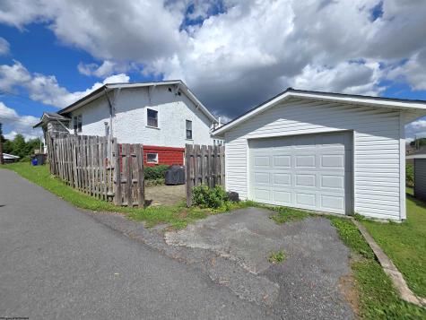 313 New York Avenue Westover WV 26501