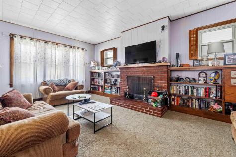 313 New York Avenue Westover WV 26501