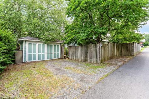 107 Ridgeley Road Morgantown WV 26505