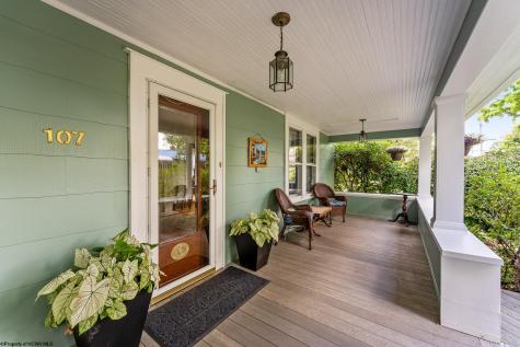 107 Ridgeley Road Morgantown WV 26505