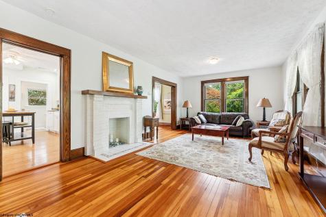 107 Ridgeley Road Morgantown WV 26505