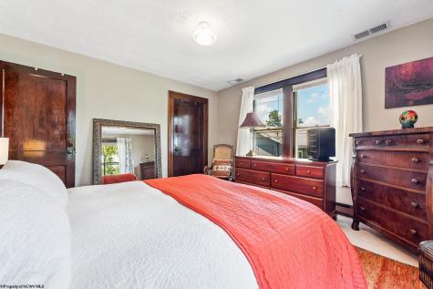 107 Ridgeley Road Morgantown WV 26505