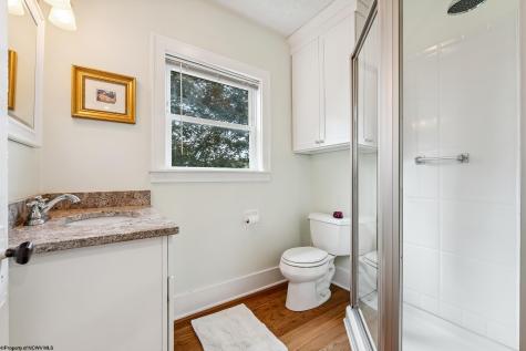 107 Ridgeley Road Morgantown WV 26505