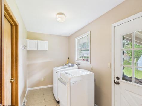 119 Driftwood Road Bridgeport WV 26330-9819
