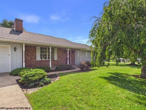 119 Driftwood Road Bridgeport WV 26330-9819