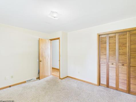 119 Driftwood Road Bridgeport WV 26330-9819