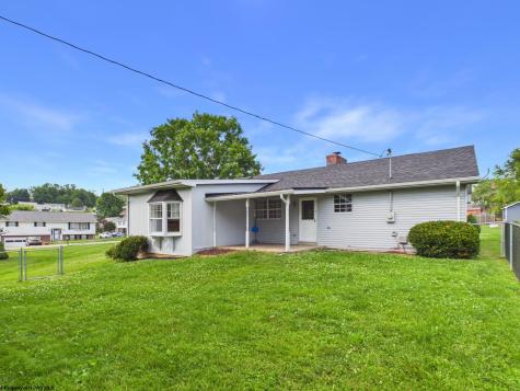 119 Driftwood Road Bridgeport WV 26330-9819