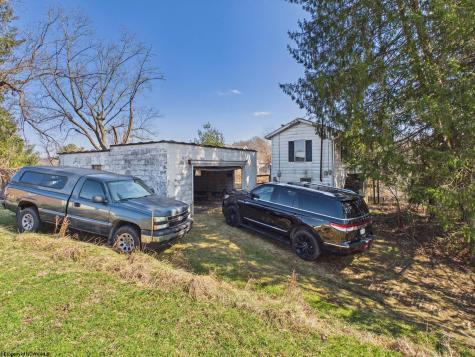 202 Hampton Road Fairmont WV 26554