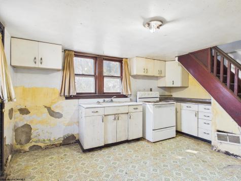 202 Hampton Road Fairmont WV 26554