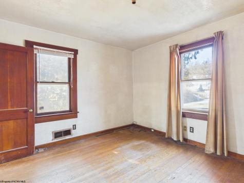 202 Hampton Road Fairmont WV 26554