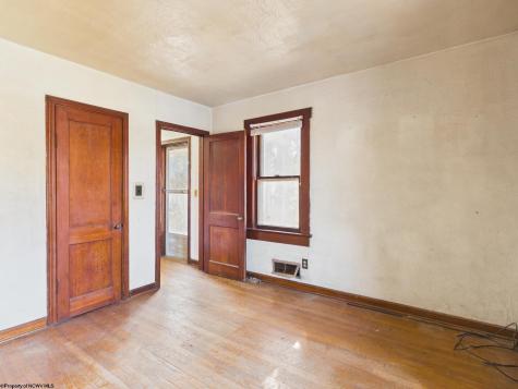 202 Hampton Road Fairmont WV 26554